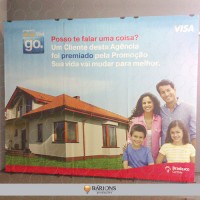 Banner Tradicional em Tecido para Composição de Painel e Sustentação por Tripé em Alumínio 